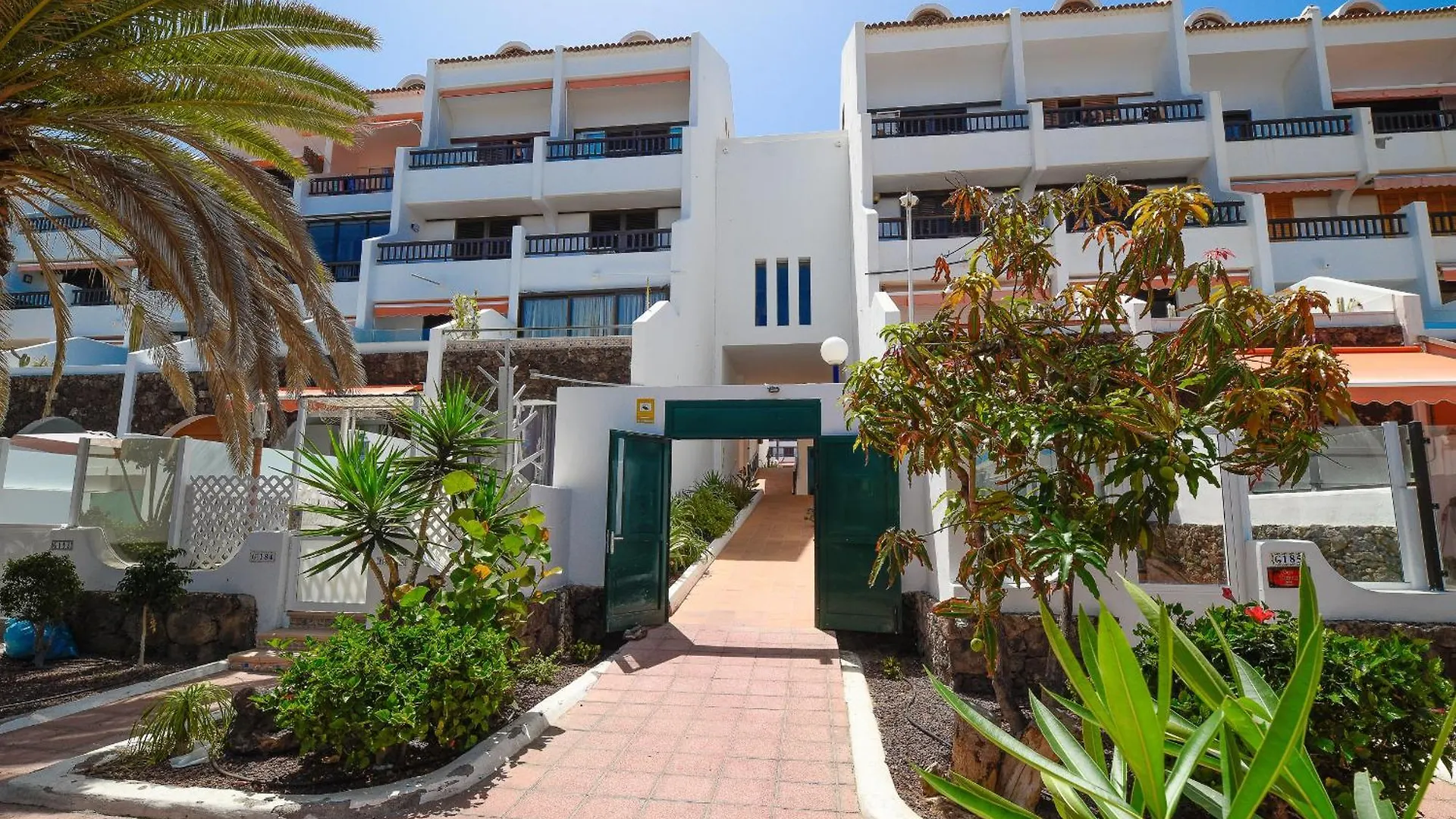 Parque Santiago II Casa Sol Y Mar Villa Playa de las Americas  Spain